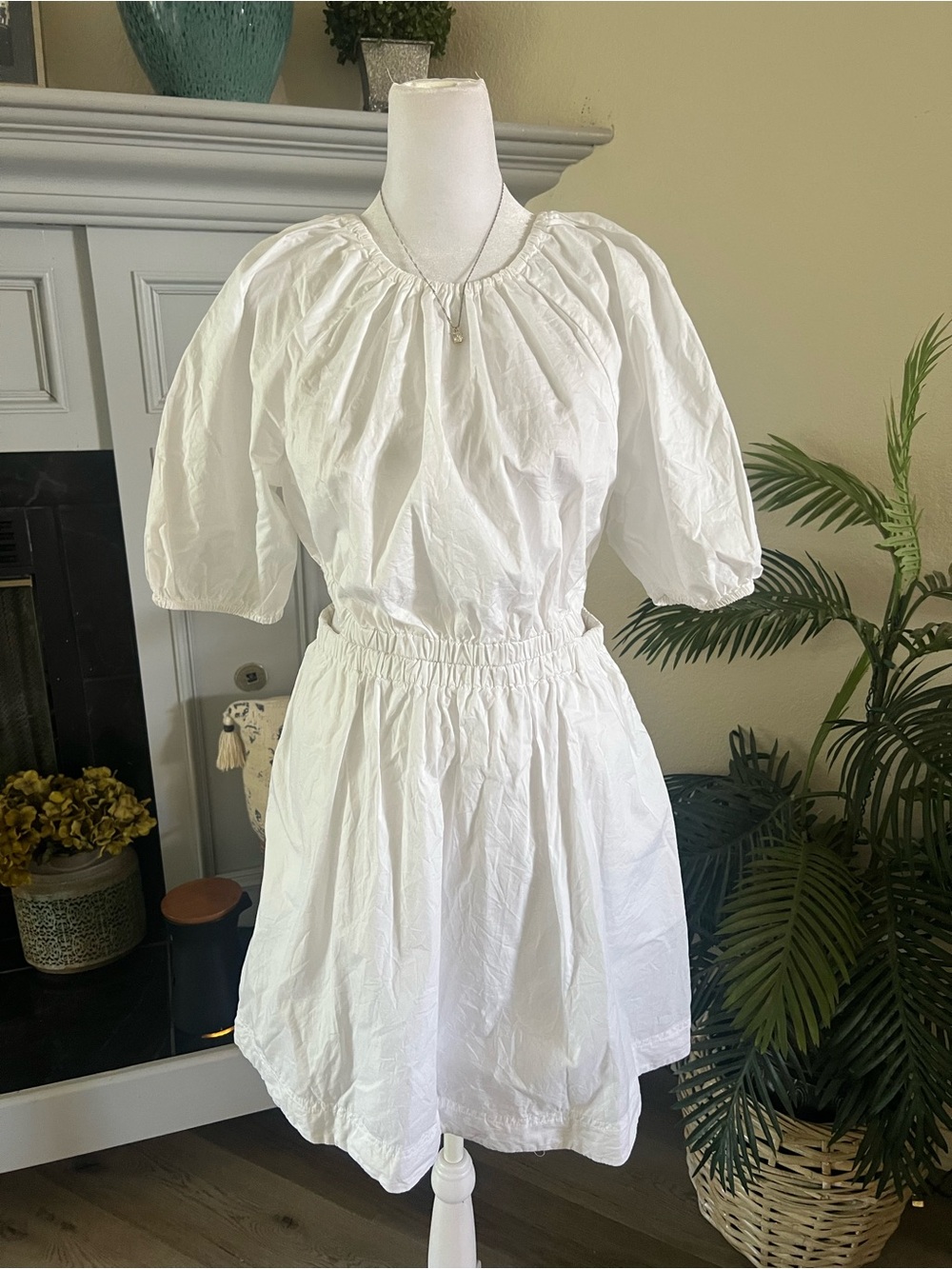 Old Navy White Puff-Sleeve With Cutout Side Detail Poplin Dress